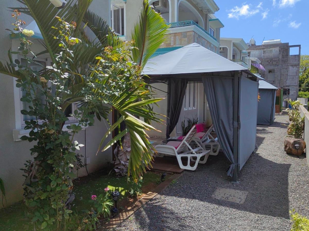 Piscines Privees Et Chauffees, Private Heated Pools Villa Grand-Baie Exterior photo