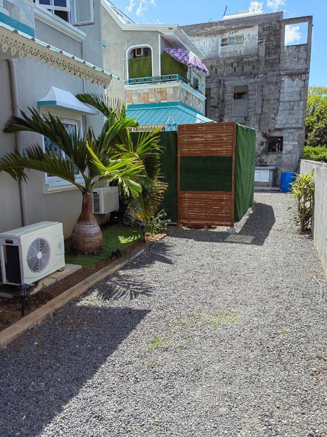 Piscines Privees Et Chauffees, Private Heated Pools Villa Grand-Baie Exterior photo